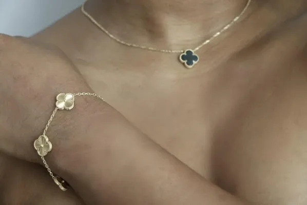 Van Cleef Neckchain & Bracelet